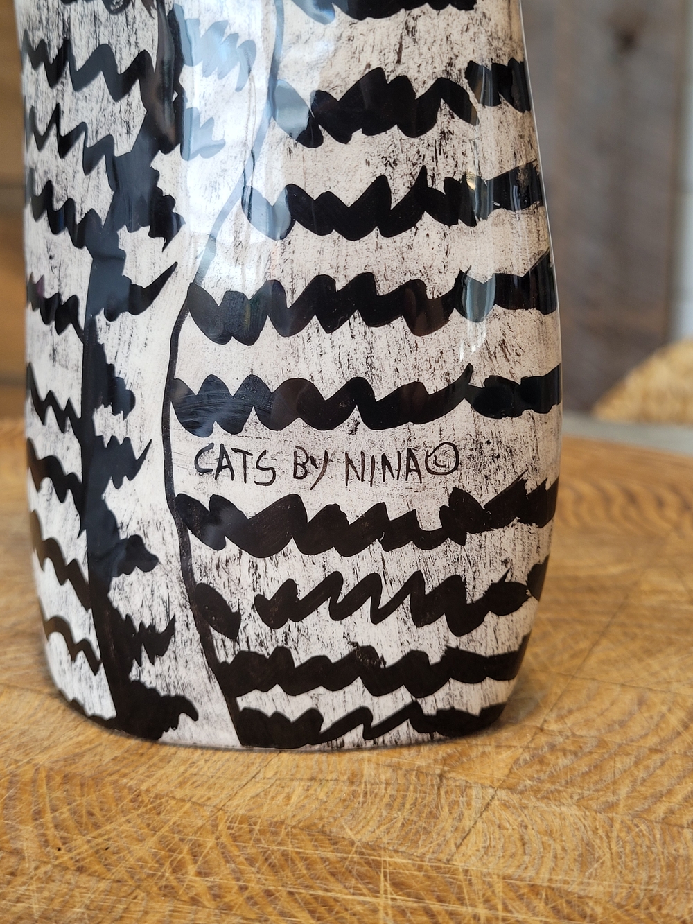 Cats by Nina Silver Tabby Cat Vase Nina Lyman 2001 Ceramic Art Vase - Picture 4 of 6